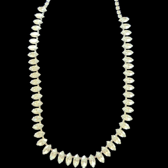 Elegant 3 piece rhinestone ensemble. Necklace, bracelet and clip earrings. - Picture 2 of 6